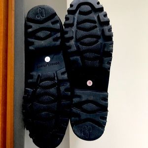 Over the knee boots DonaldJPliner. Black sz 7